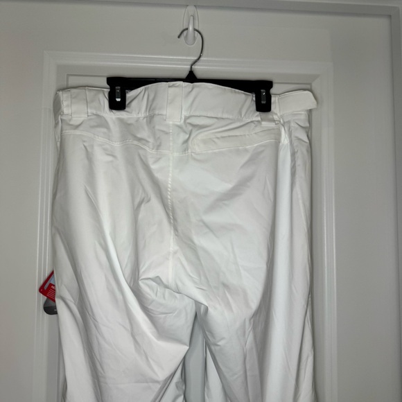Helly Hansen Legendary Insulated Ski Snow Pant in White - Picture 8 of 10